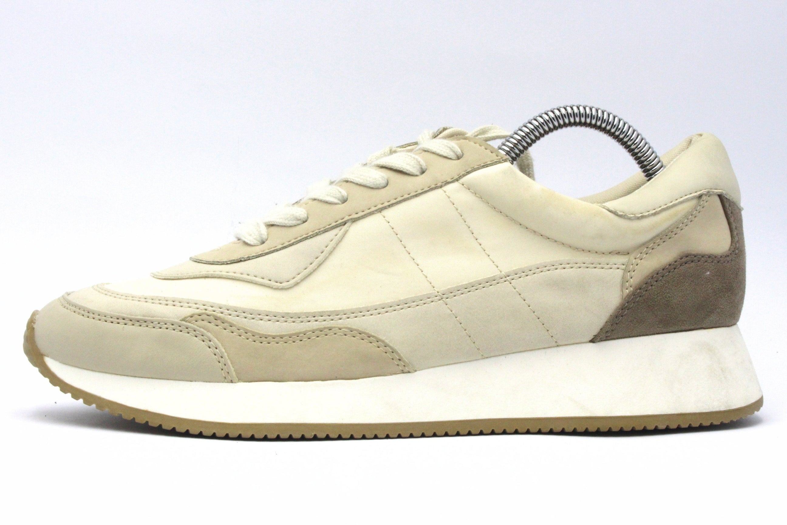 Universal Thread Light Women's